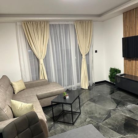 Ka Apartment Luxury 1 Kazanlak Kültér fotó