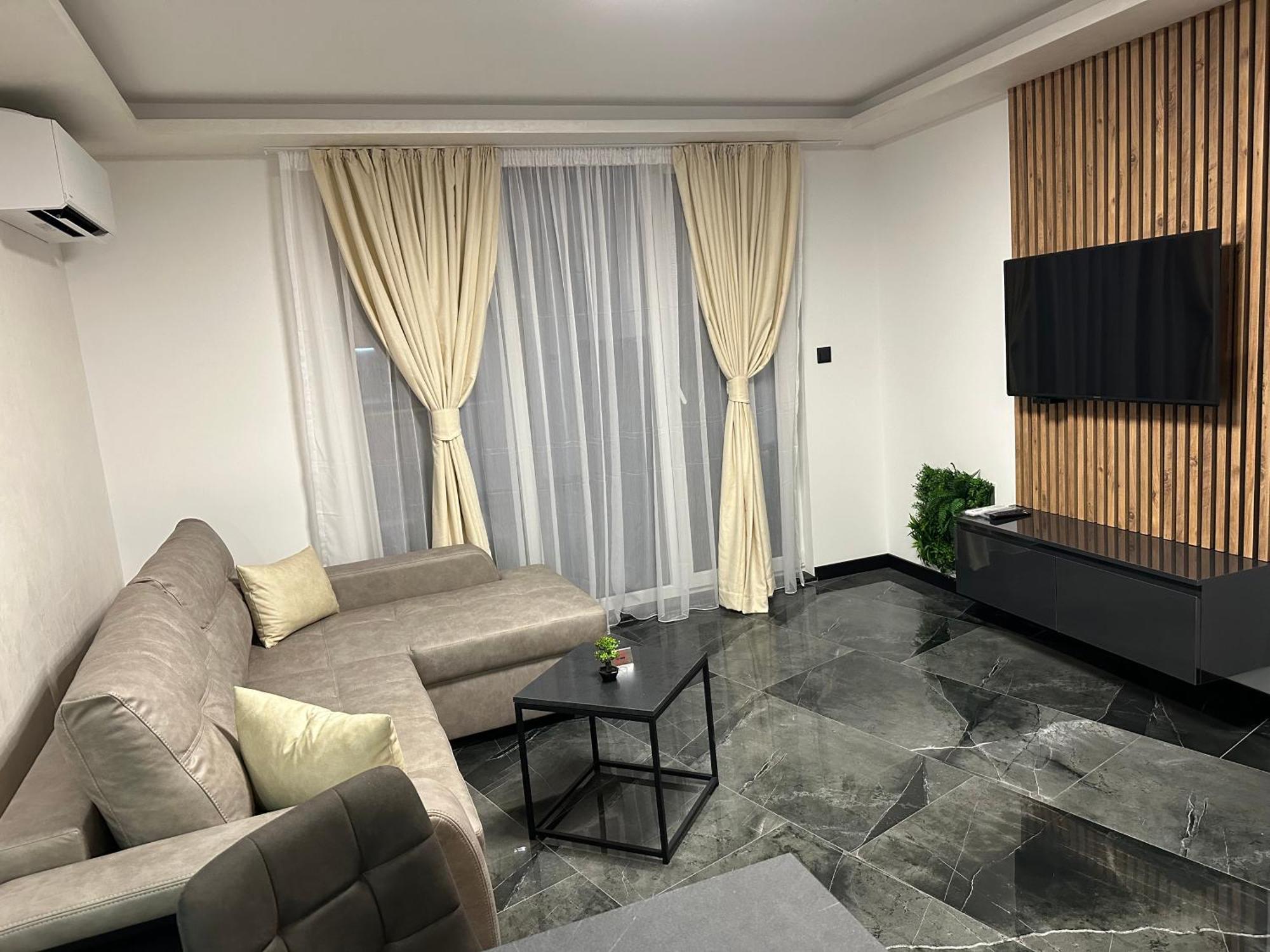 Ka Apartment Luxury 1 Kazanlak Kültér fotó